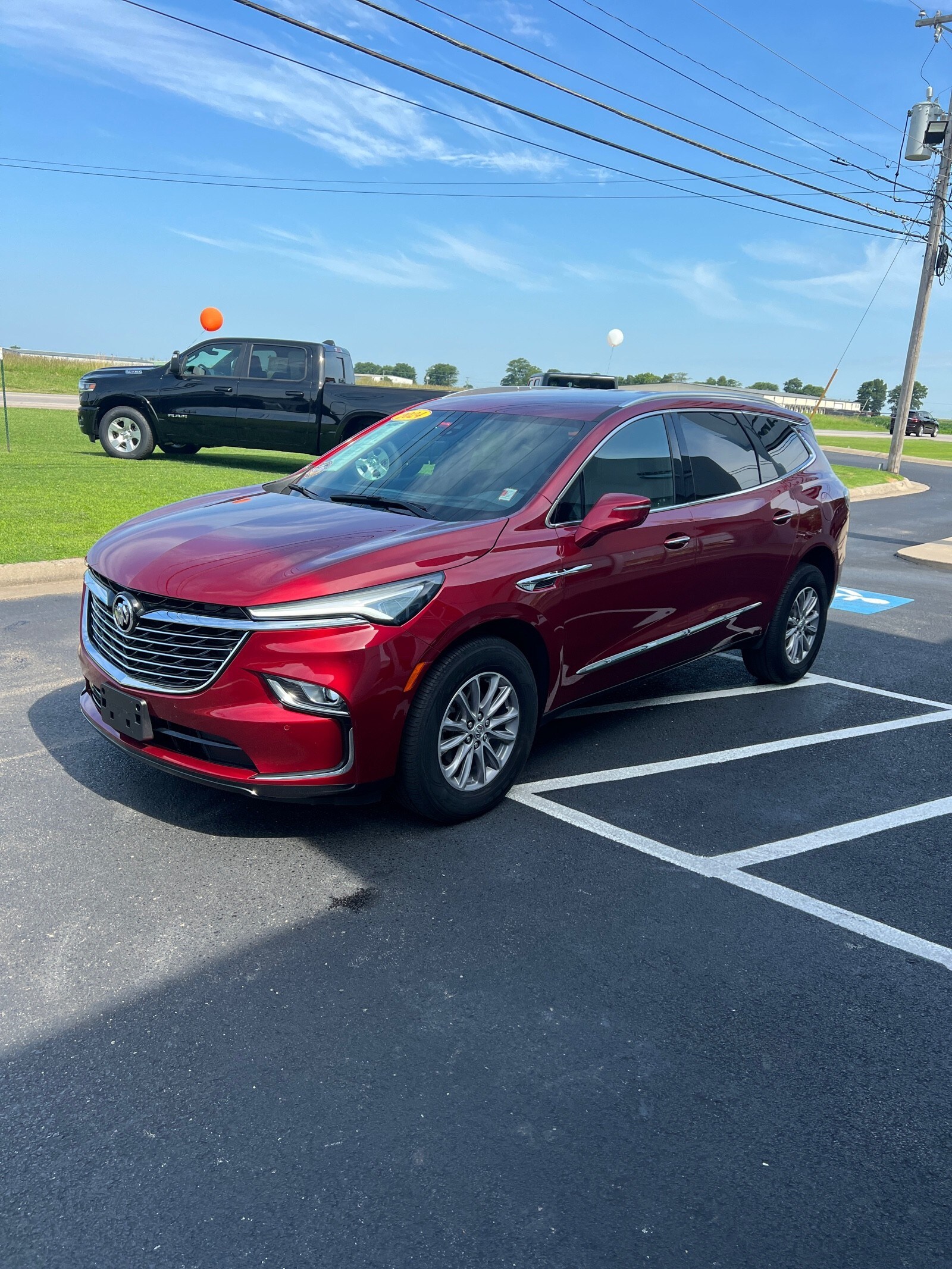 2024 Buick Enclave Premium photo 2