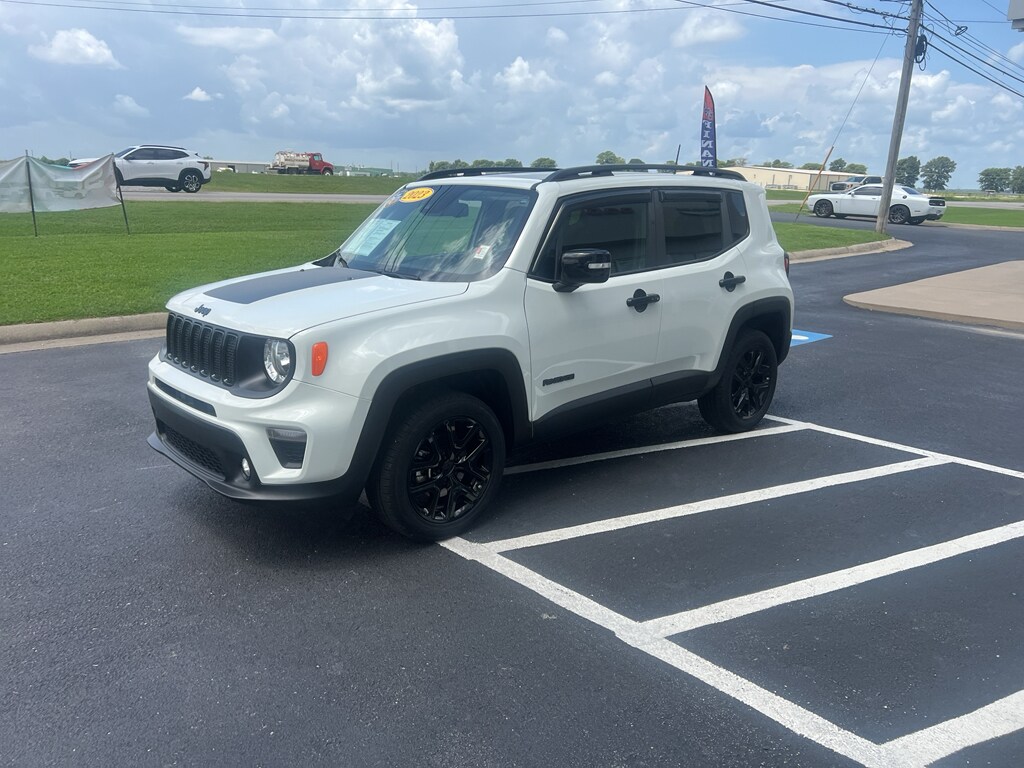 Used 2023 Jeep Renegade Latitude SUV