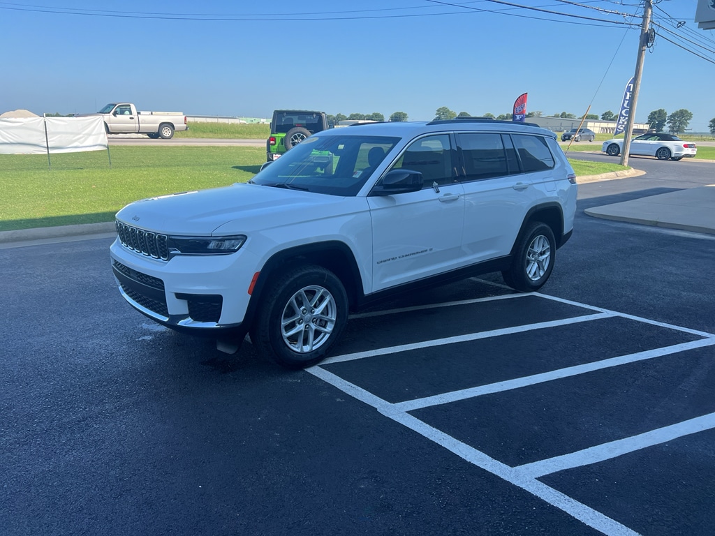 New 2026 Jeep Grand Cherokee L LAREDO 4X4 Sport Utility