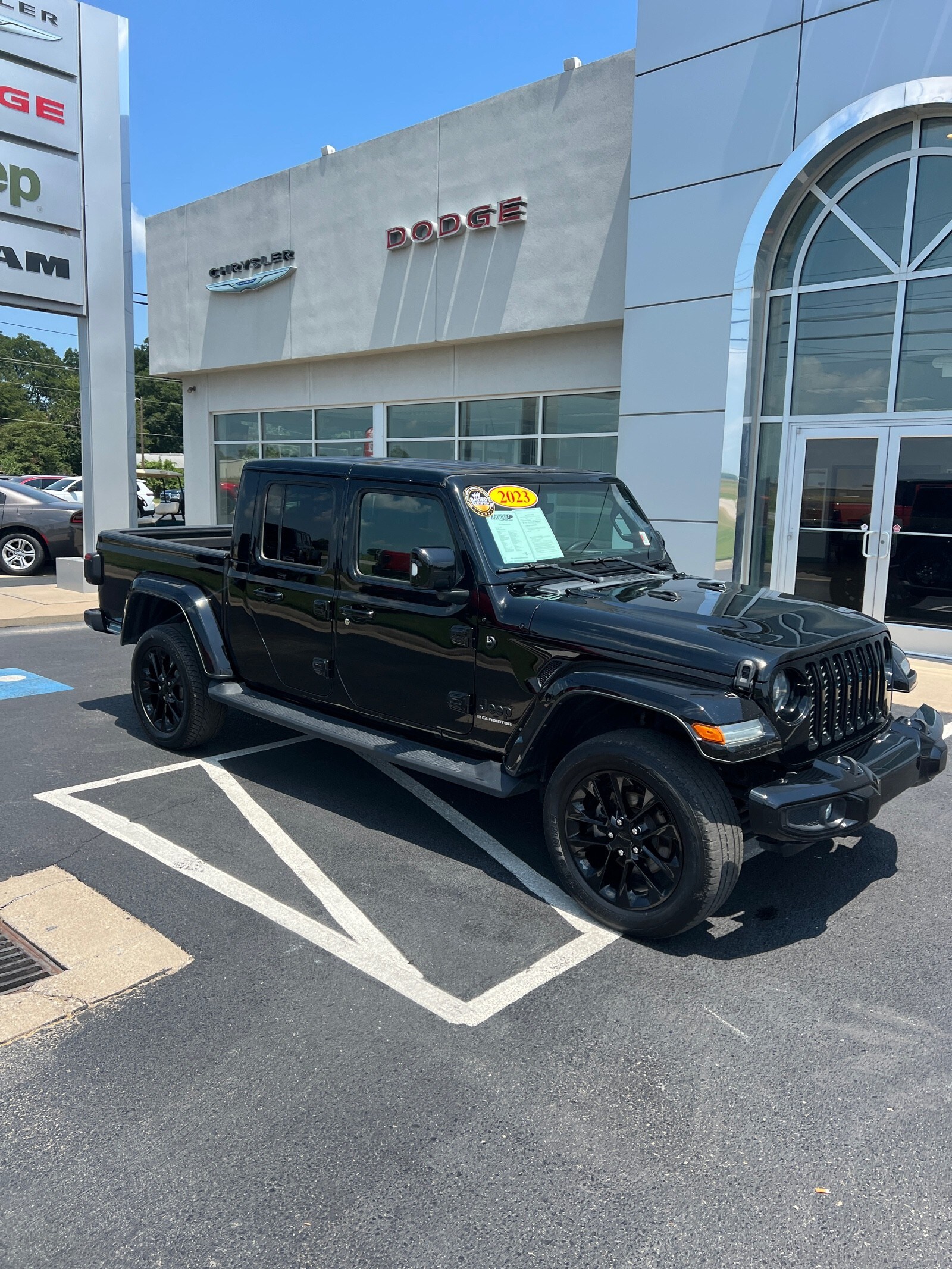 2023 Jeep Gladiator High Altitude photo 3