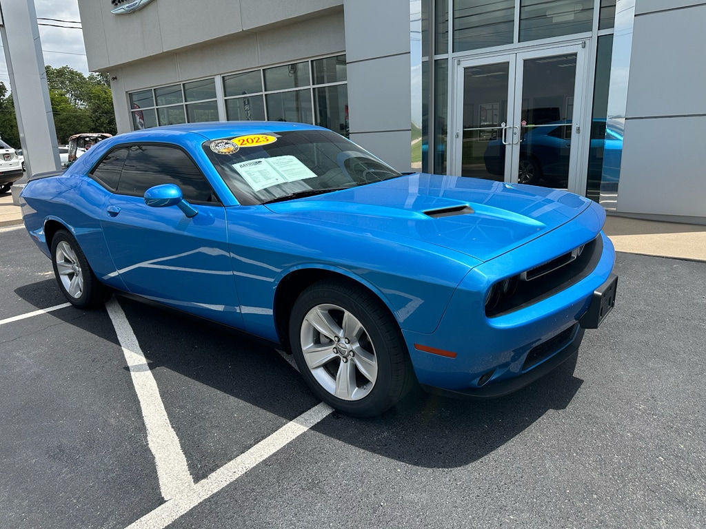 2023 Dodge Challenger SXT Auto's photo