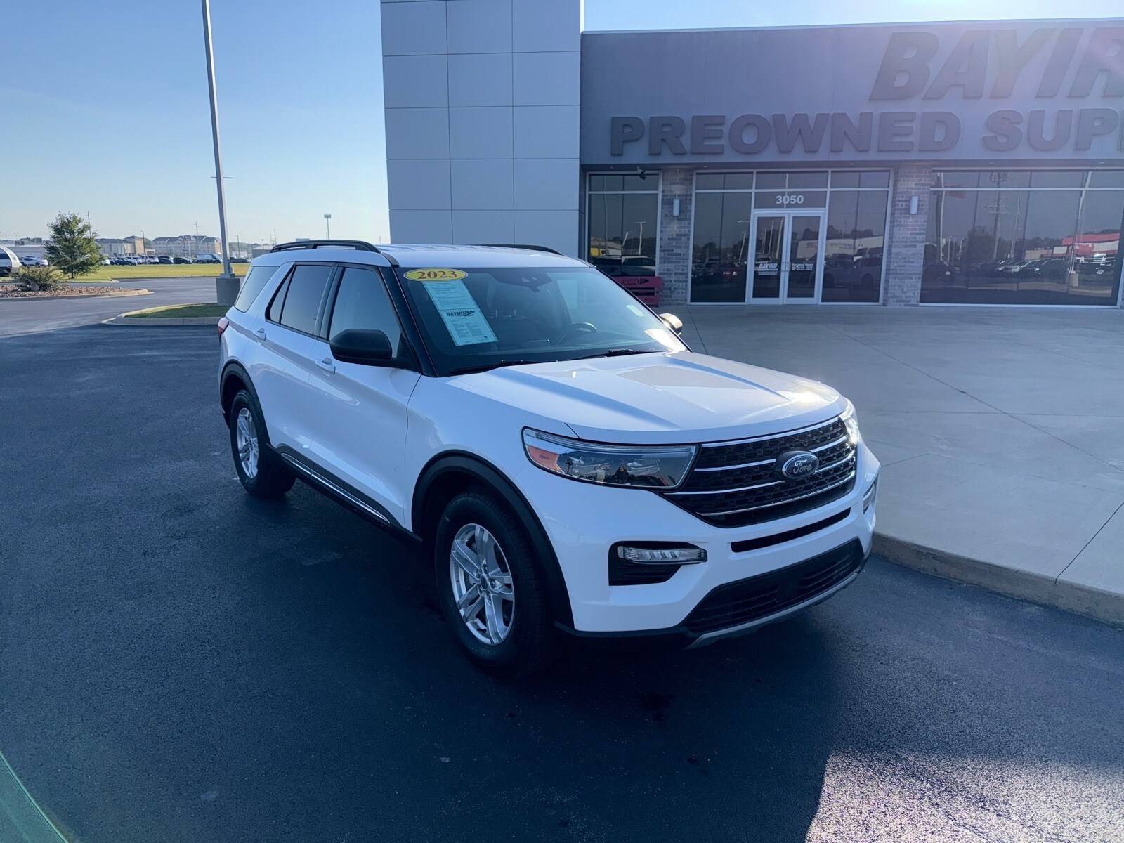 2023 Ford Explorer XLT photo 2