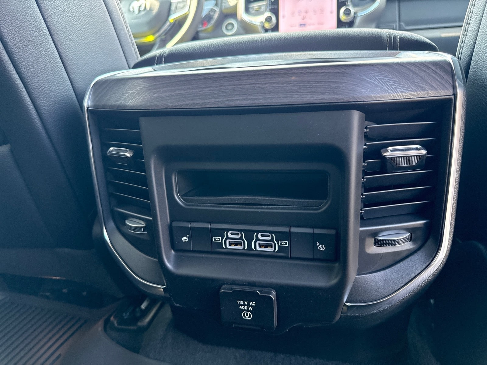 2026 RAM 1500 Laramie - Photo 15