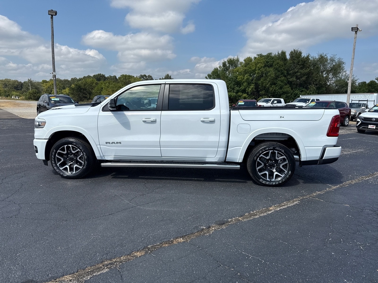 2026 RAM 1500 Laramie - Photo 9