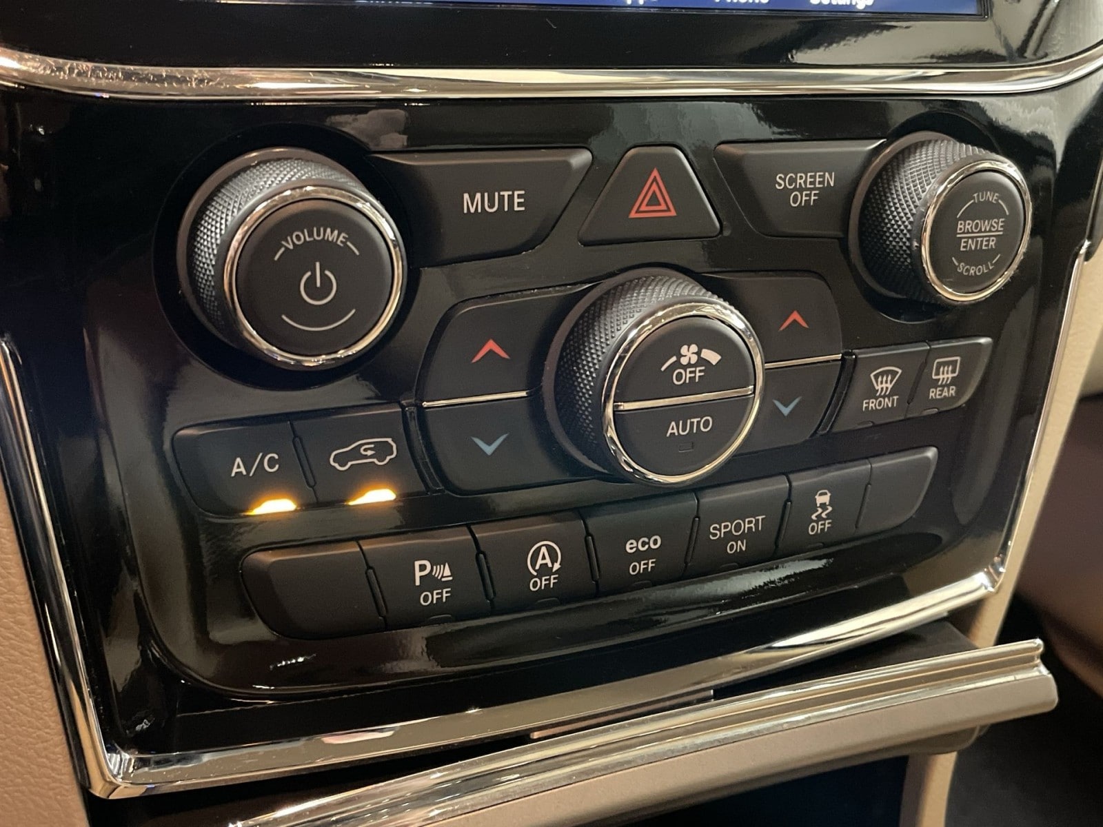 2022 Jeep Grand Cherokee WK Laredo E - Photo 22
