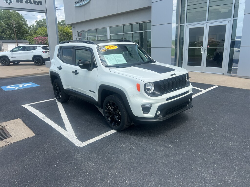 Used 2023 Jeep Renegade Latitude SUV