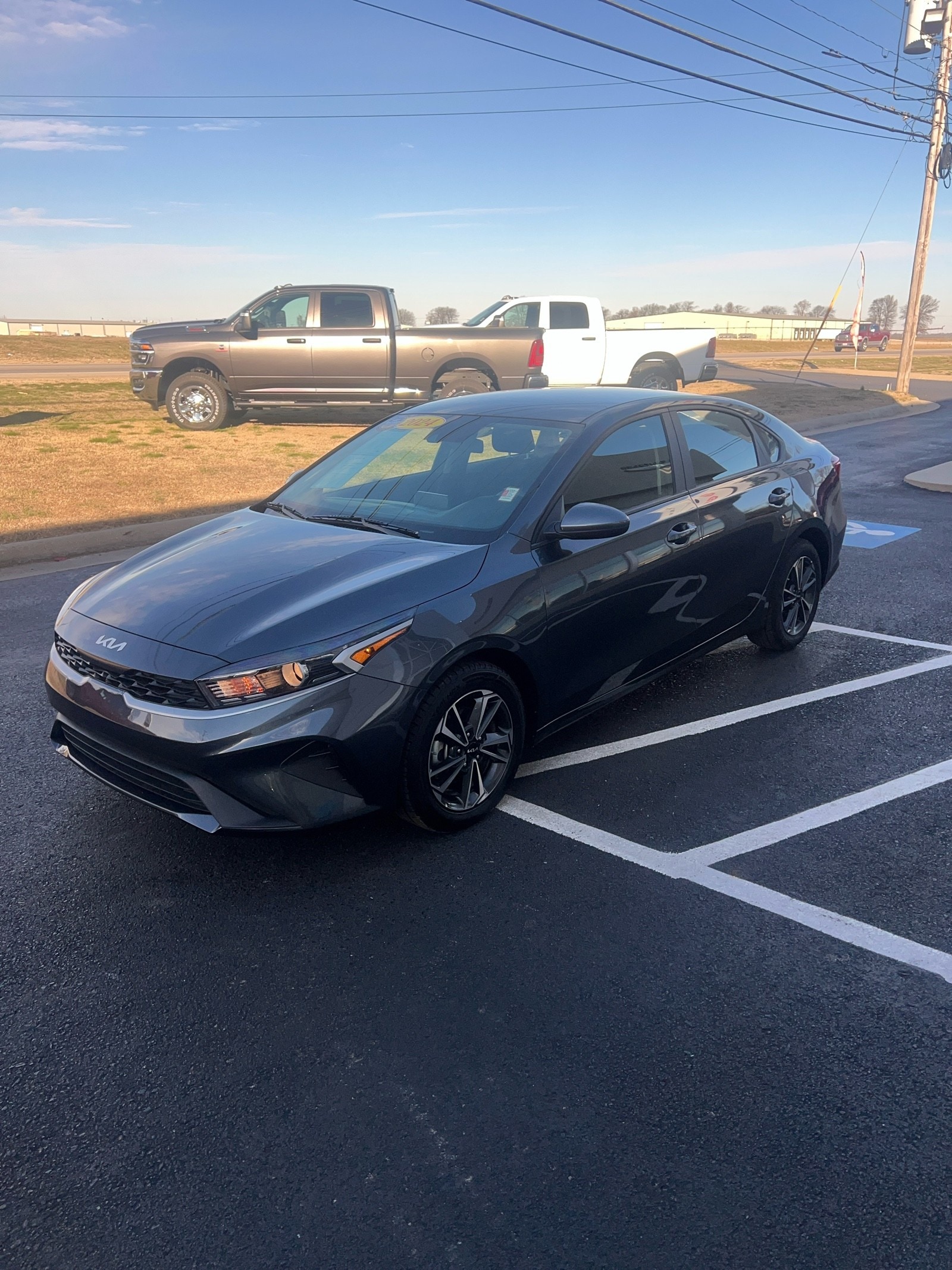 Used 2024 Kia Forte LXS with VIN 3KPF24AD4RE734545 for sale in Kennett, MO
