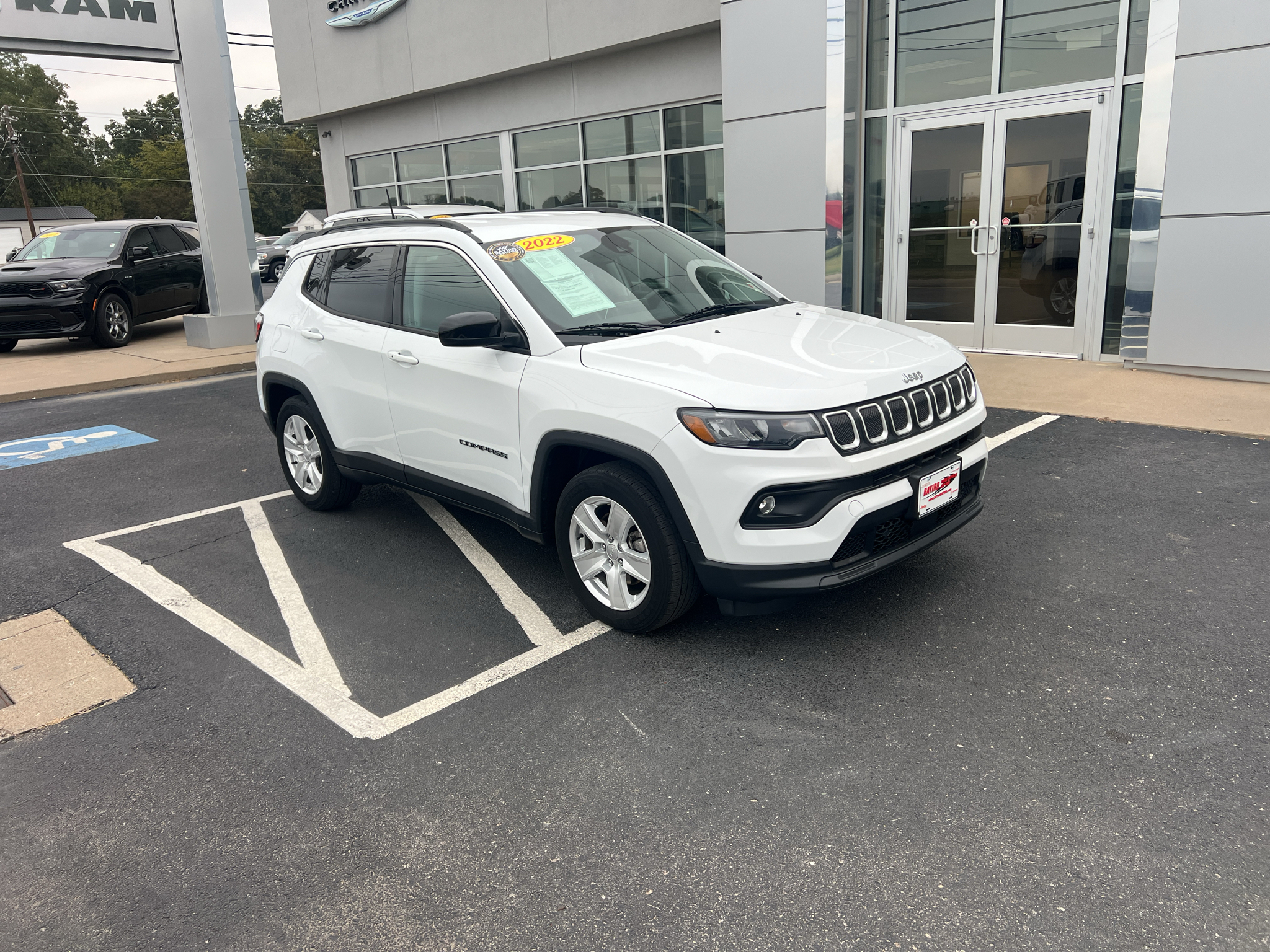2022 Jeep Compass Latitude SUV