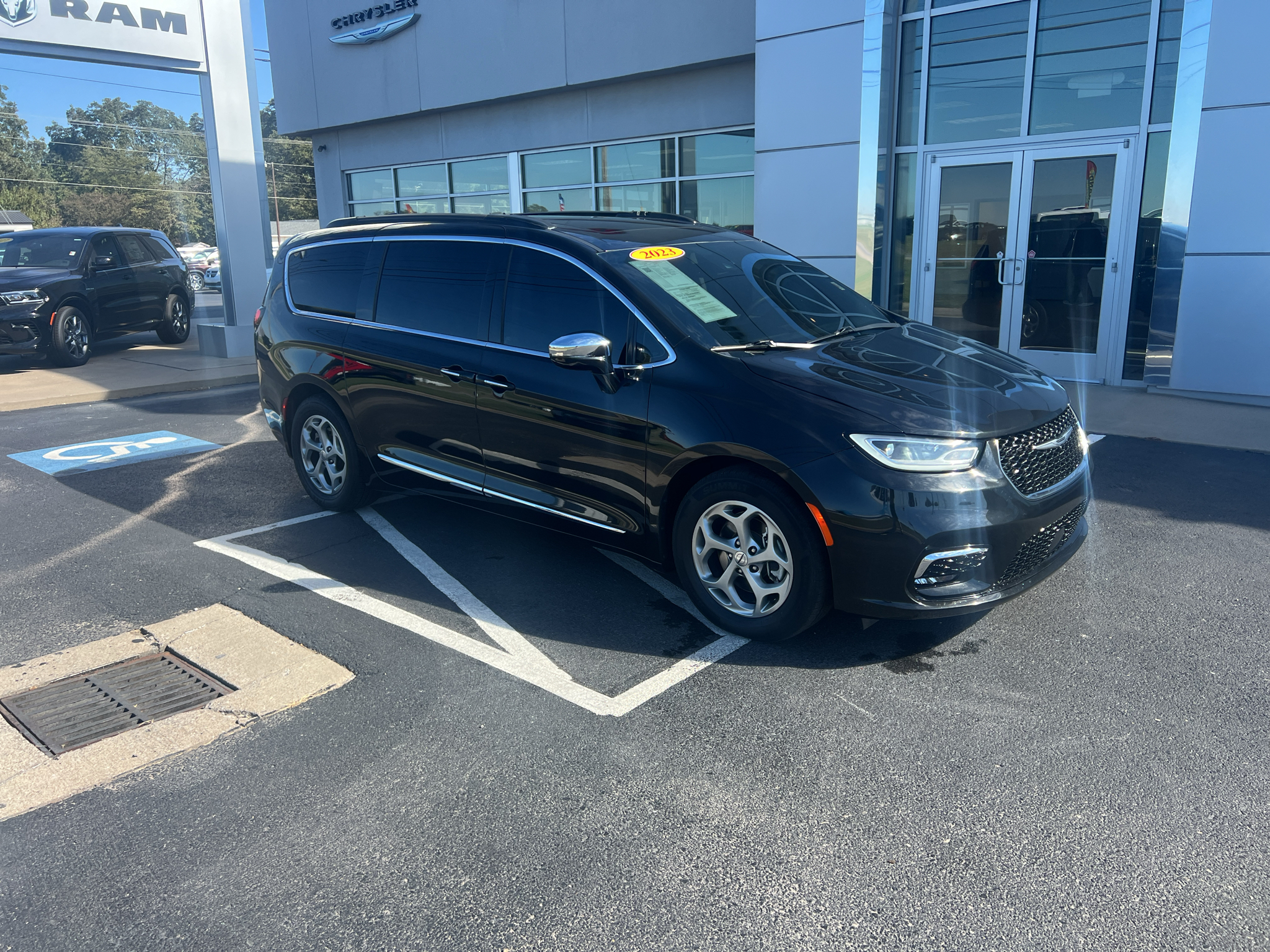 Chrysler Pacifica