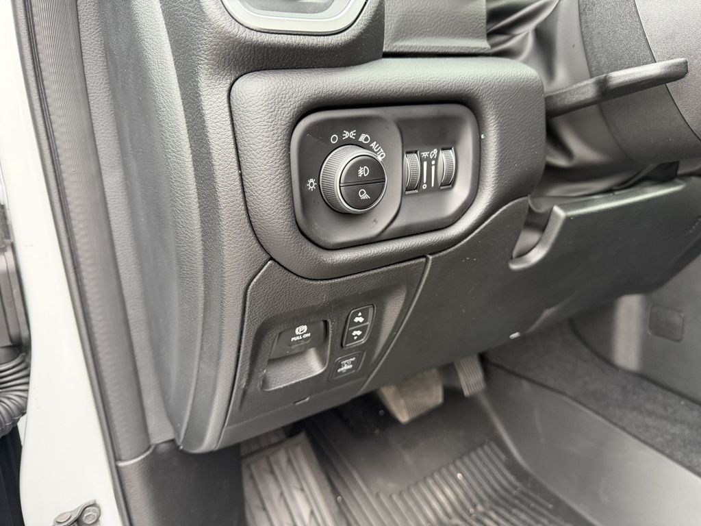 2026 RAM 1500 Big Horn/Lone Star - Photo 17