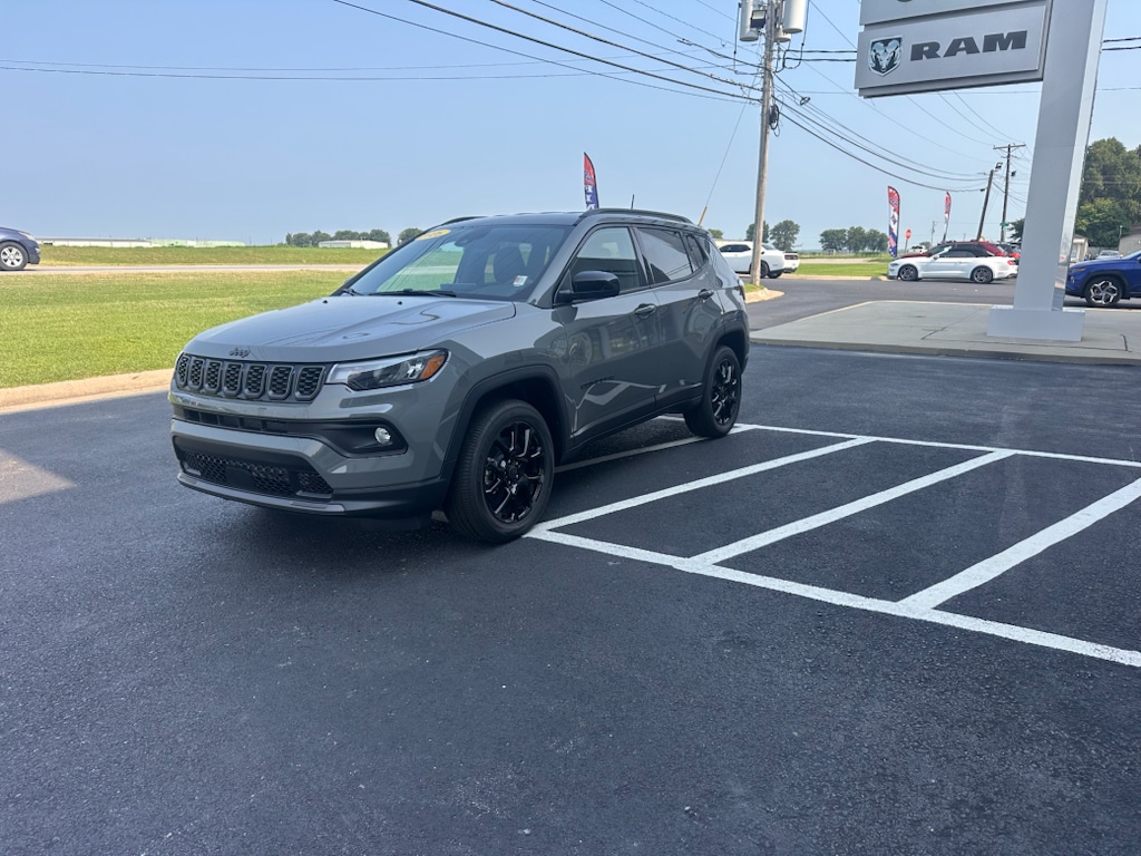 New 2026 Jeep Compass Latitude Sport Utility