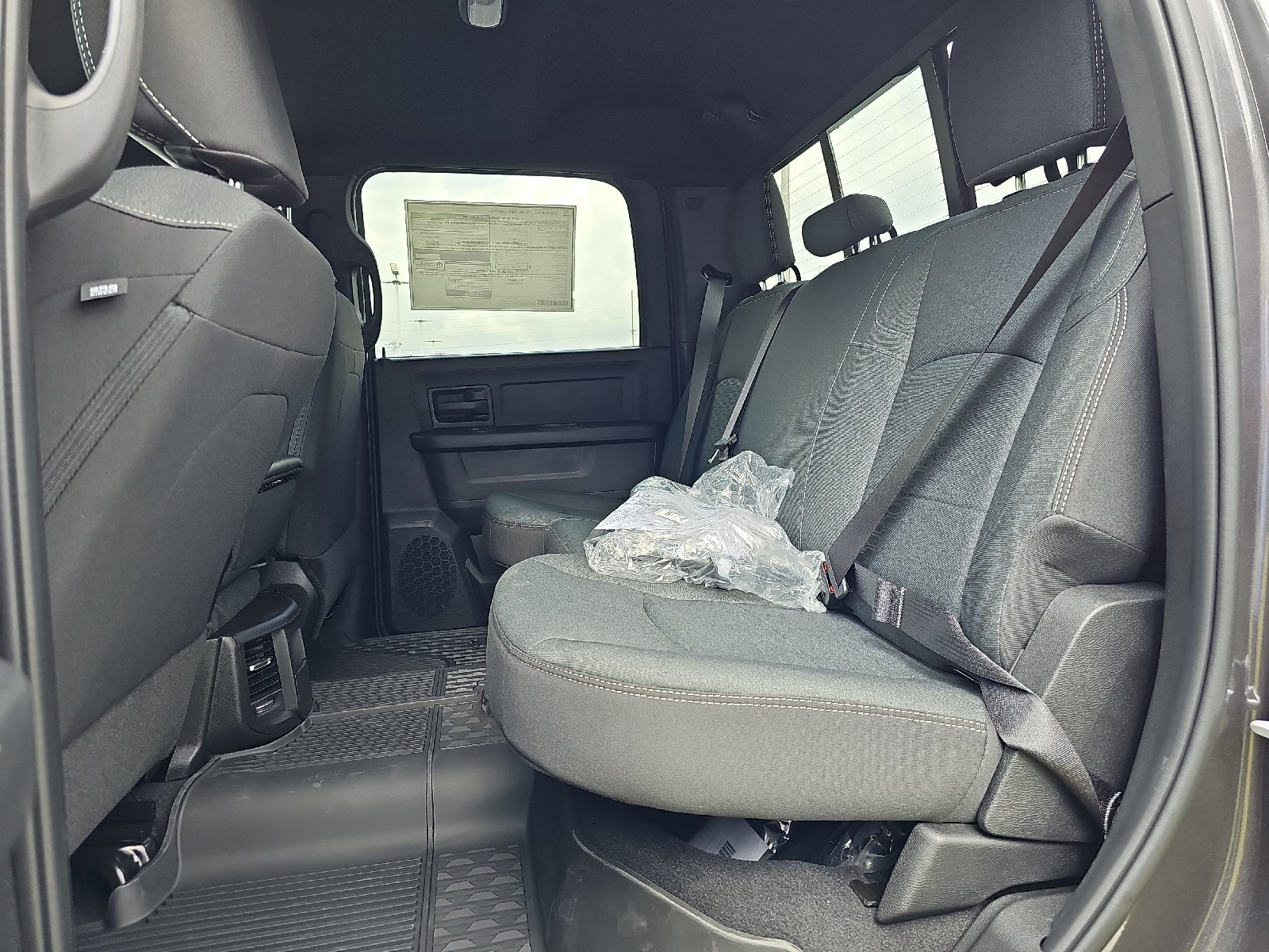 2025 RAM 2500 Tradesman - Photo 9