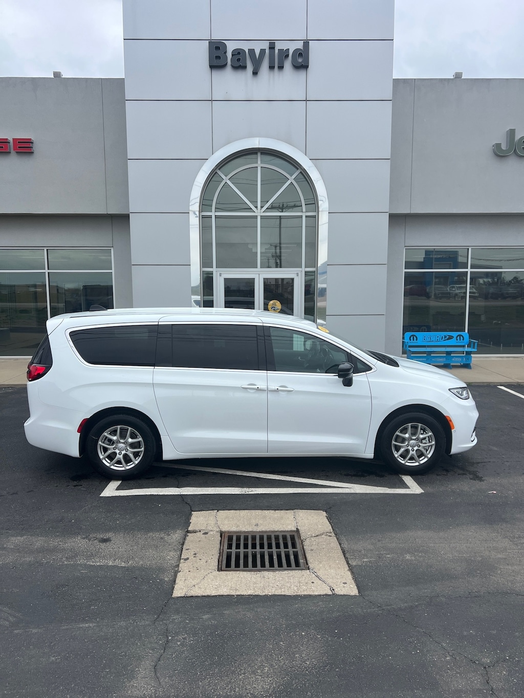 New 2026 Chrysler Pacifica Select Passenger Van