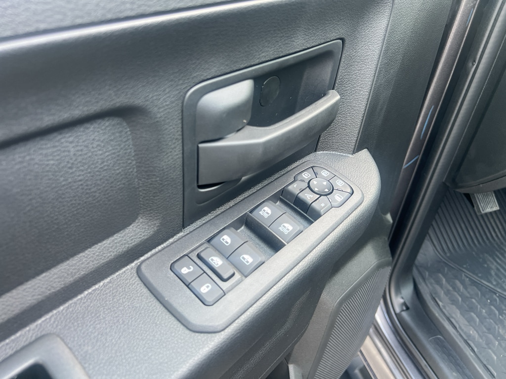 2025 RAM 2500 Tradesman - Photo 23
