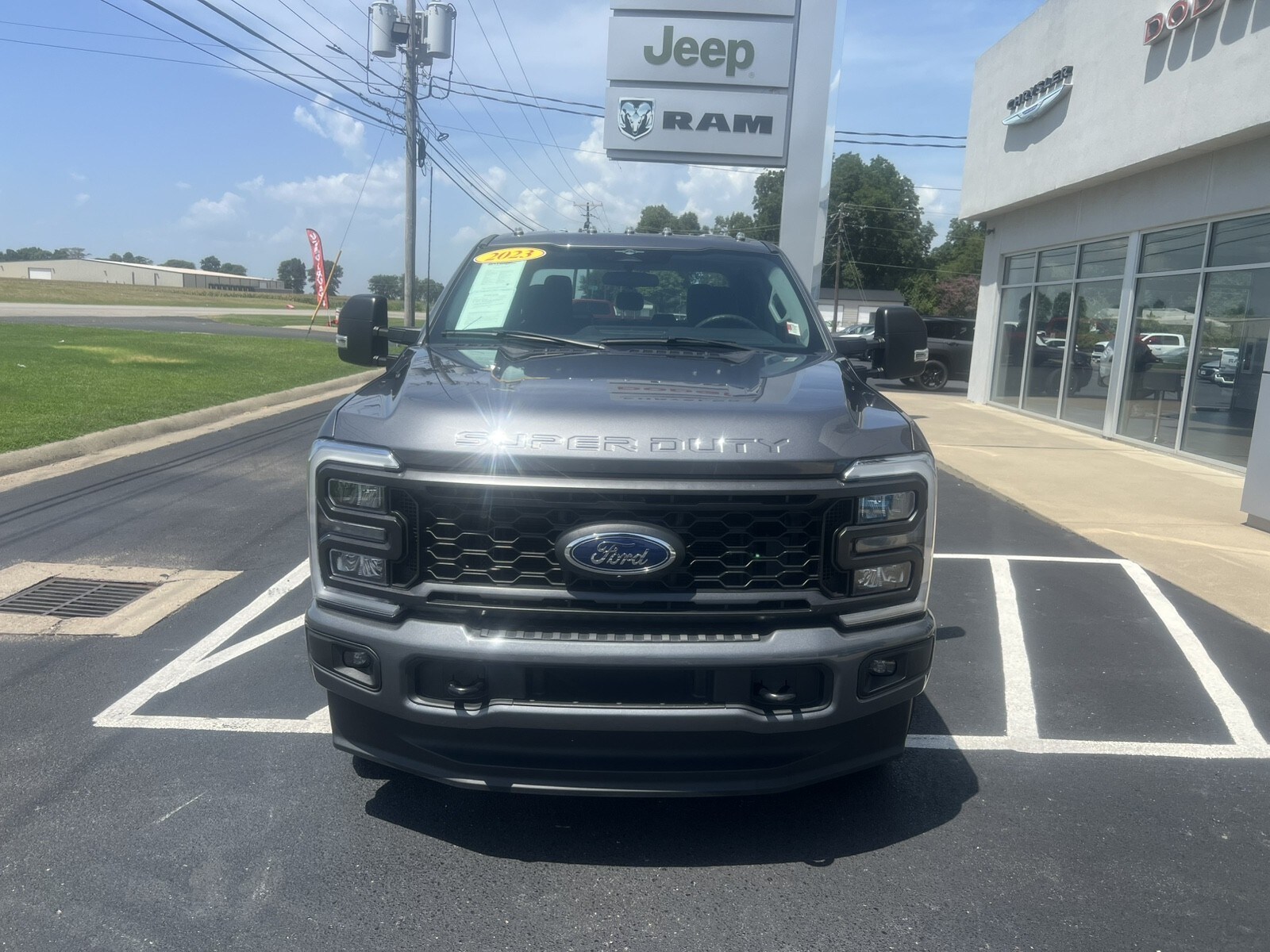 2023 Ford F-250 XL photo 2