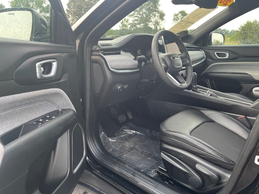 2024 Jeep Compass Latitude - Photo 10