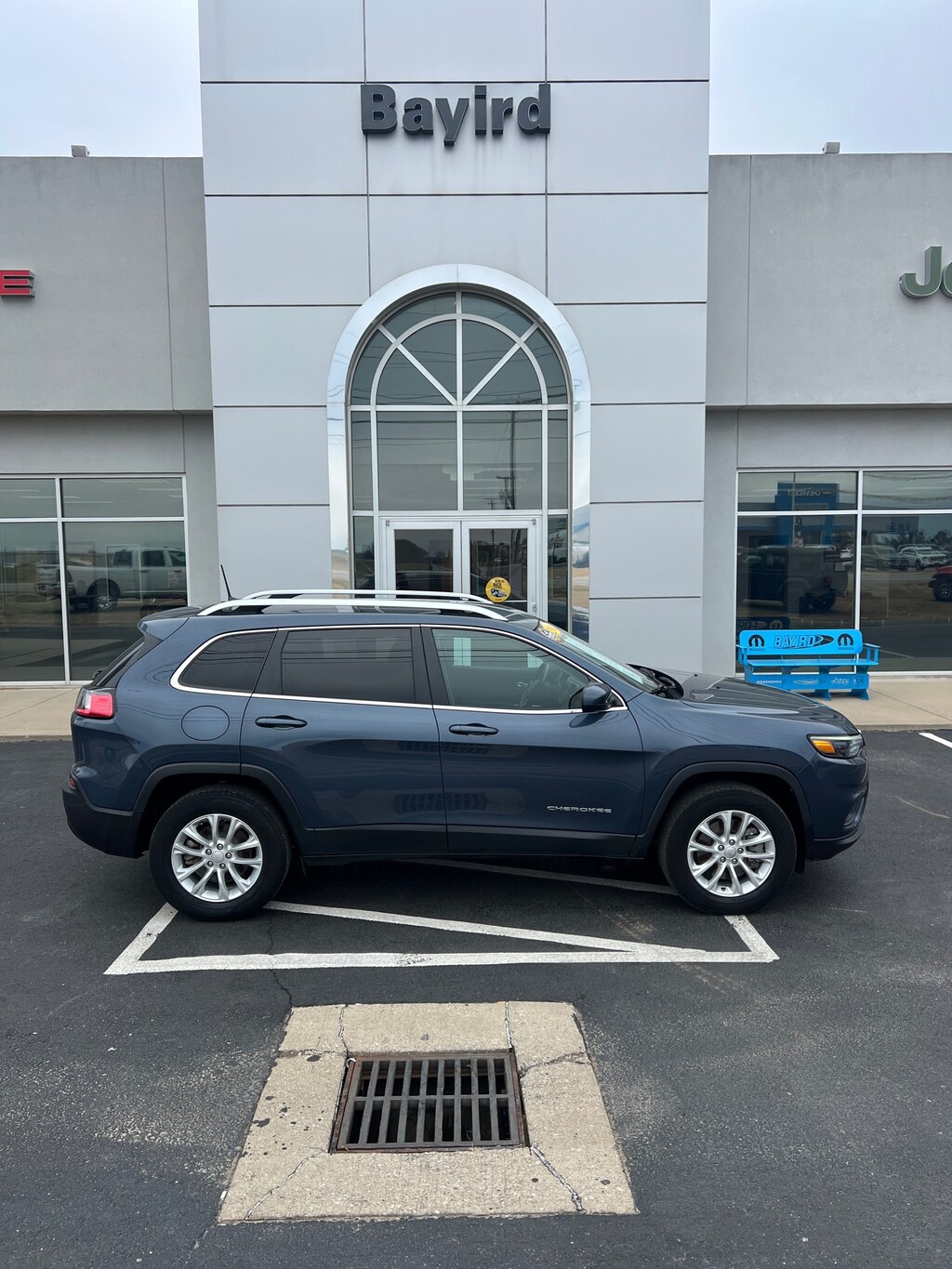 Used 2019 Jeep Cherokee Latitude 4x4 SUV
