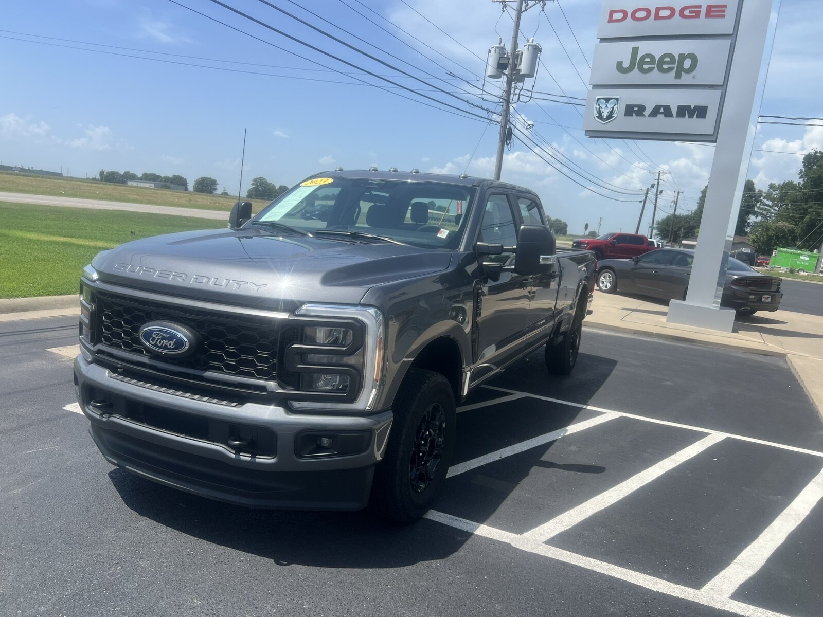 2023 Ford F-250 XL photo 3
