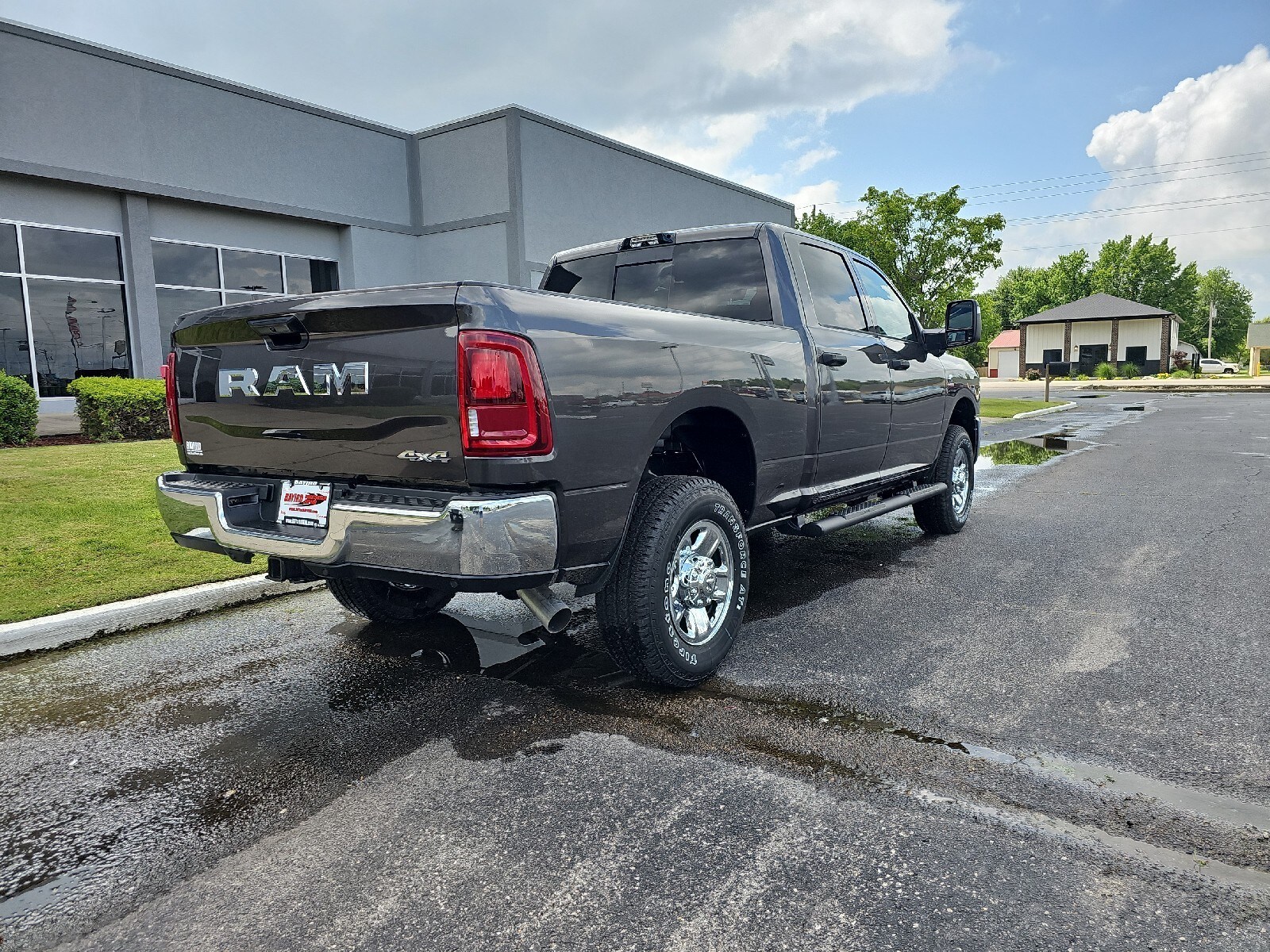 2025 Ram 2500 Tradesman photo 4