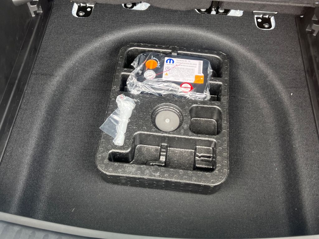 2026 Jeep Compass Altitude - Photo 13