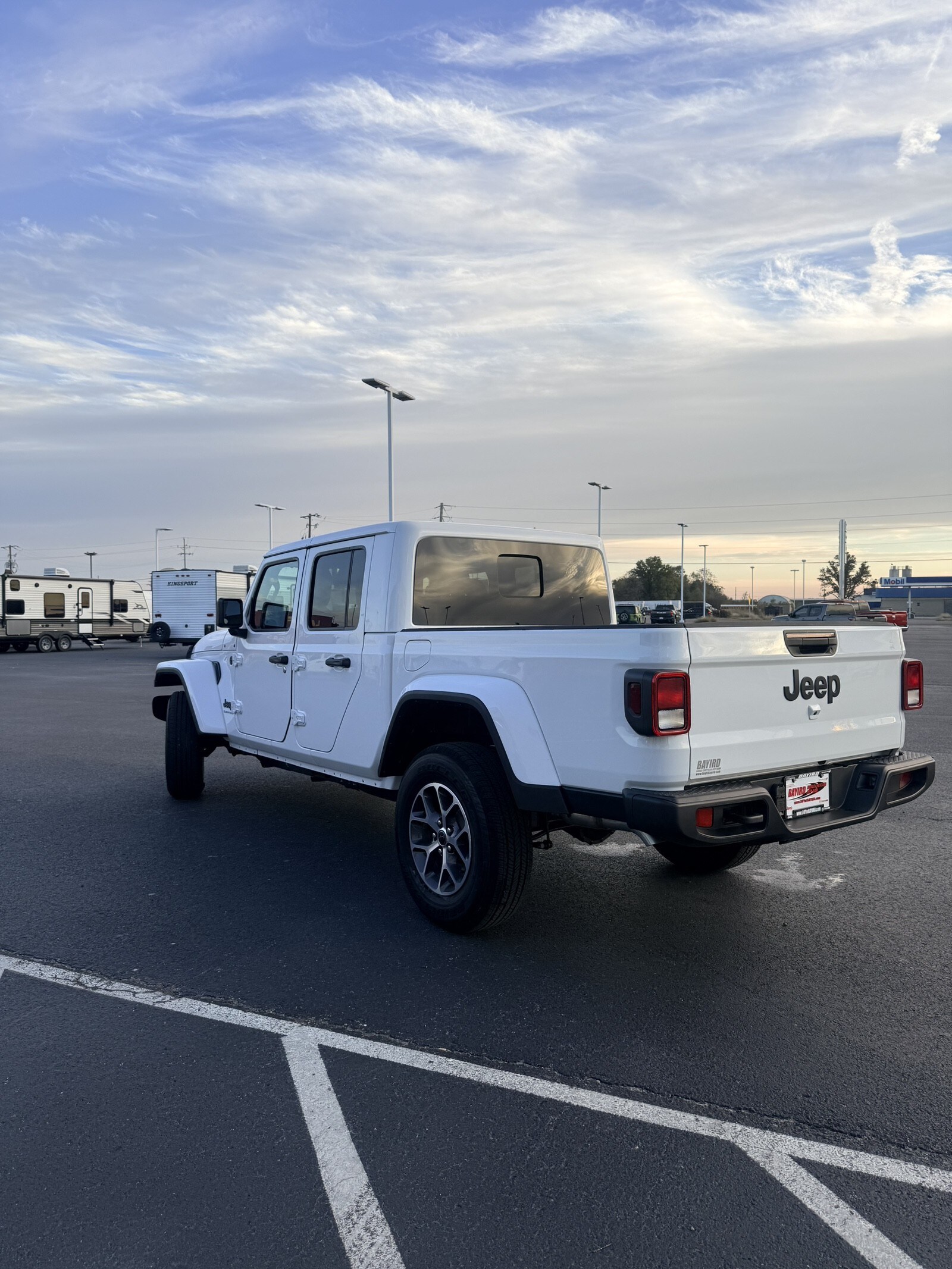2026 Jeep Gladiator Sport S photo 3