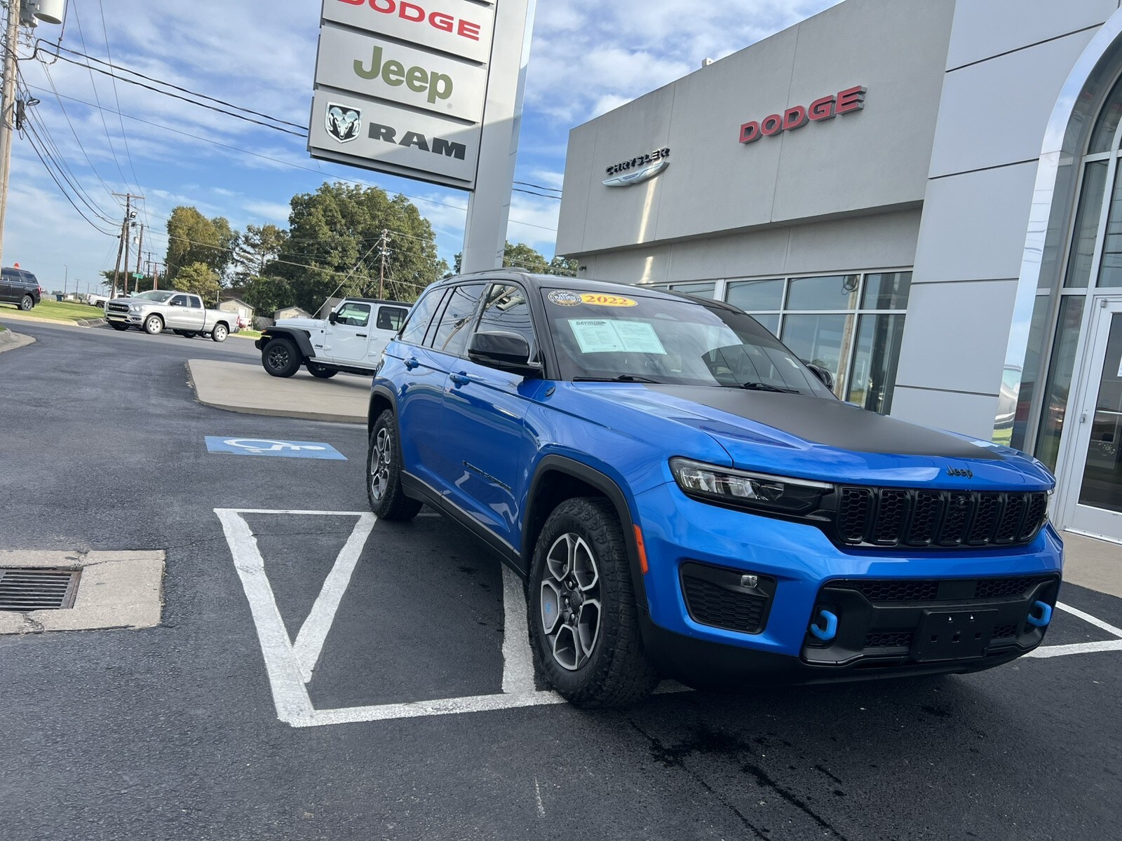 2022 Jeep Grand Cherokee Trailhawk 4xe photo 3