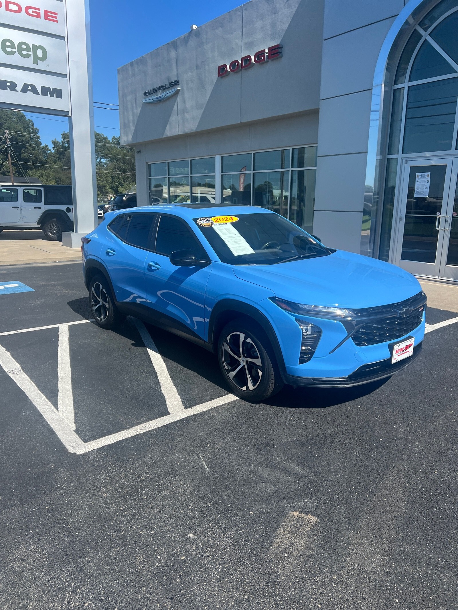 2024 Chevrolet Trax photo 3