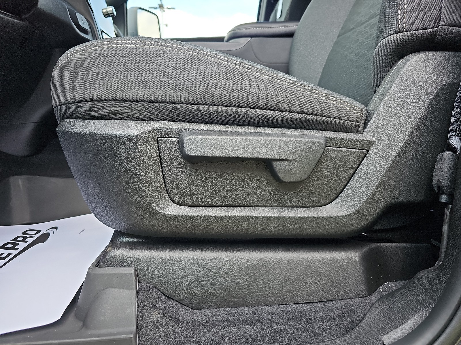 2025 RAM 2500 Tradesman - Photo 11