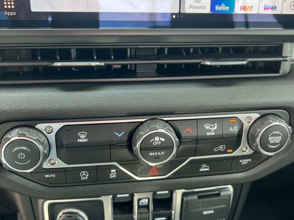 2026 Jeep Gladiator Sport - Photo 30