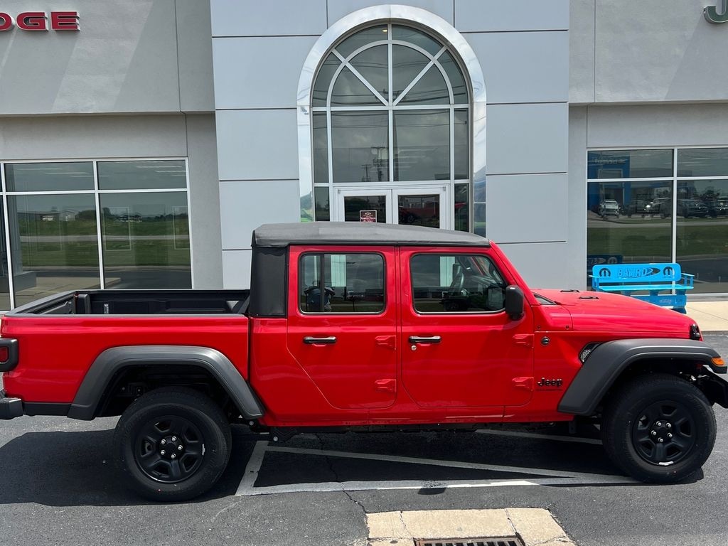 New 2026 Jeep Gladiator Sport Pickup