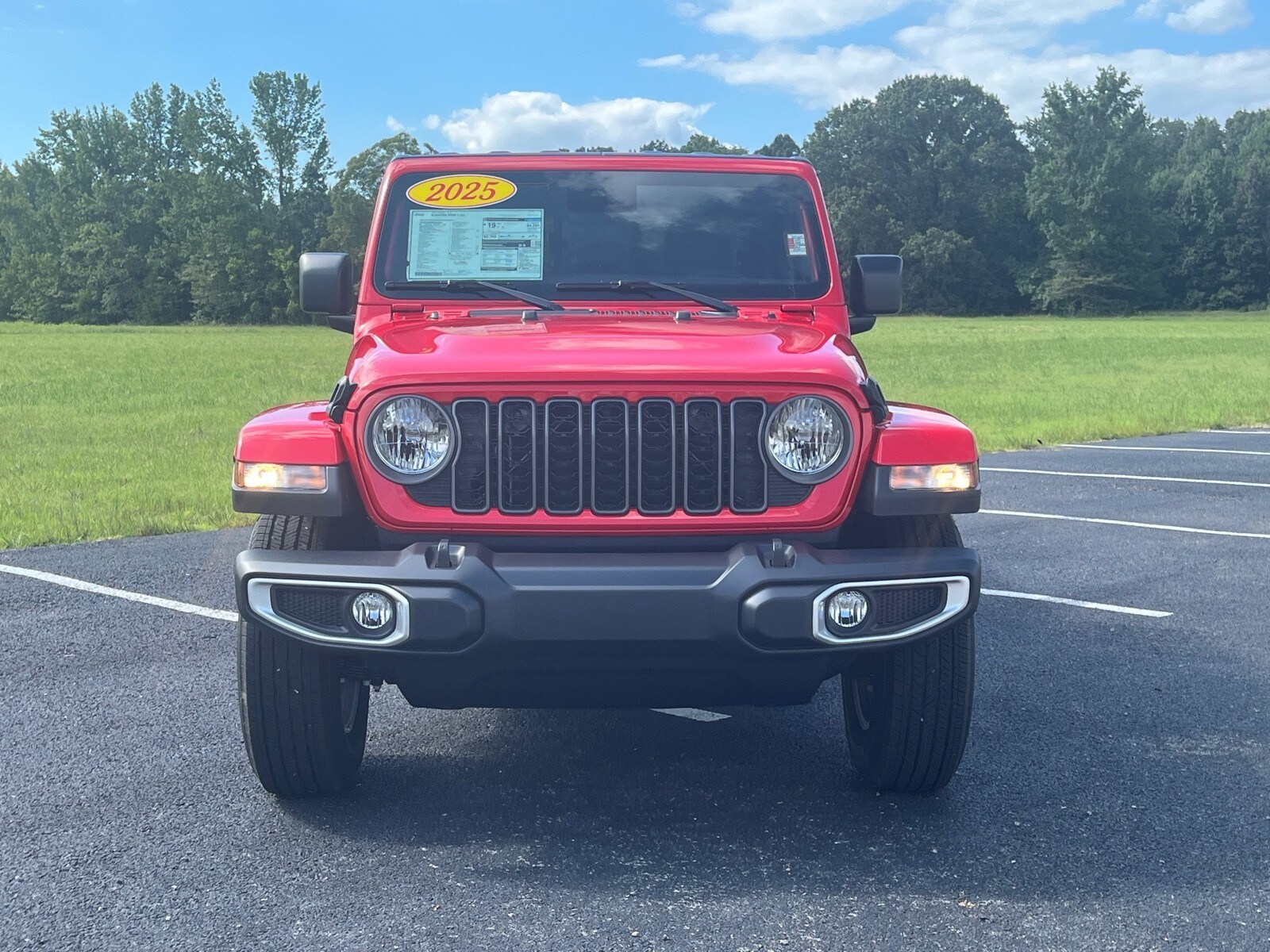 2025 Jeep Gladiator Sport S photo 2