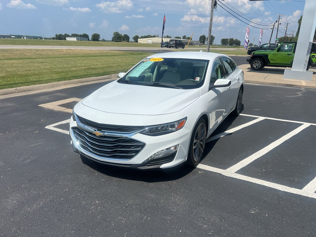 Used 2024 Chevrolet Malibu 2LT Sedan