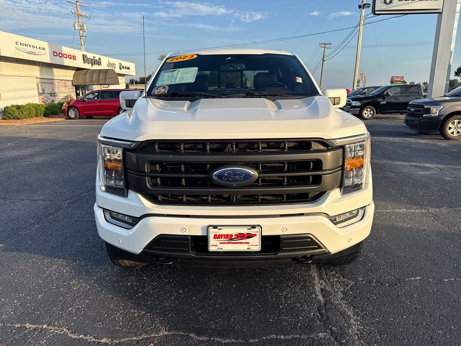 2023 Ford F-150 Lariat photo 2