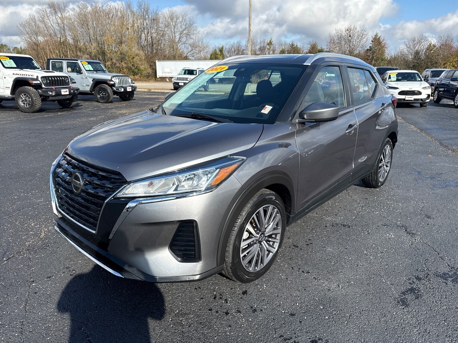 2021 Nissan Kicks SV photo 3