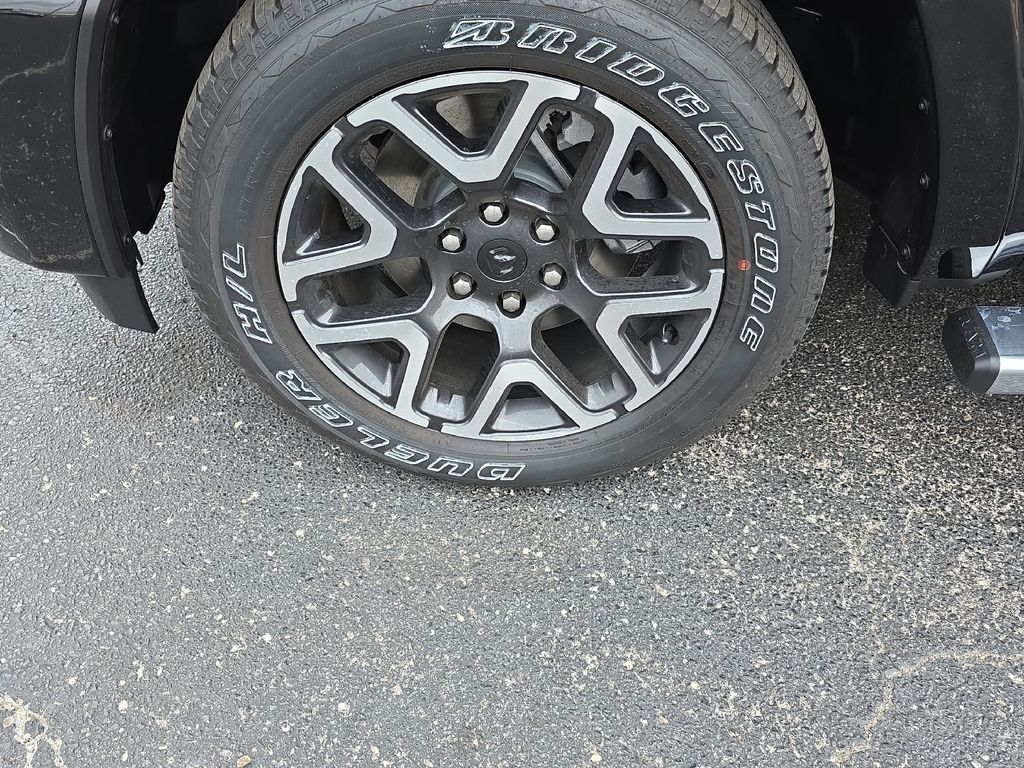 2026 RAM 1500 Laramie - Photo 9