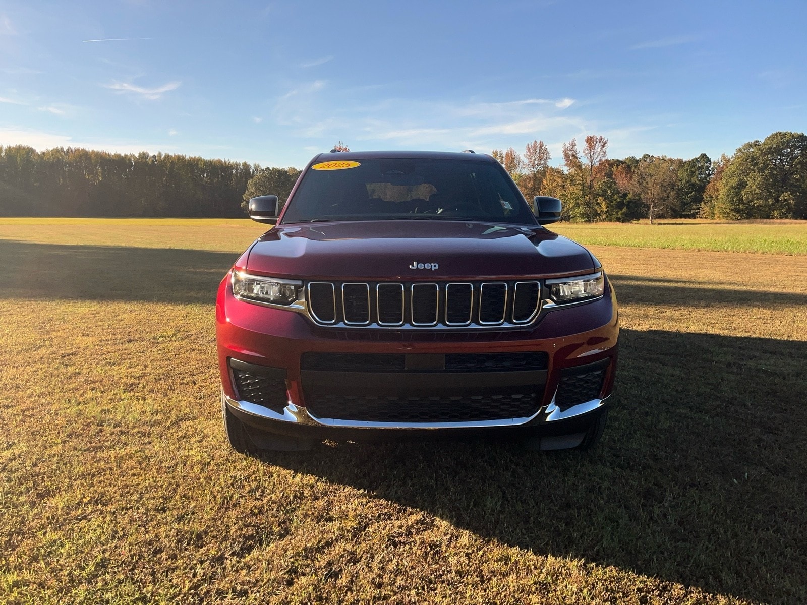 2025 Jeep Grand Cherokee L Laredo's photo