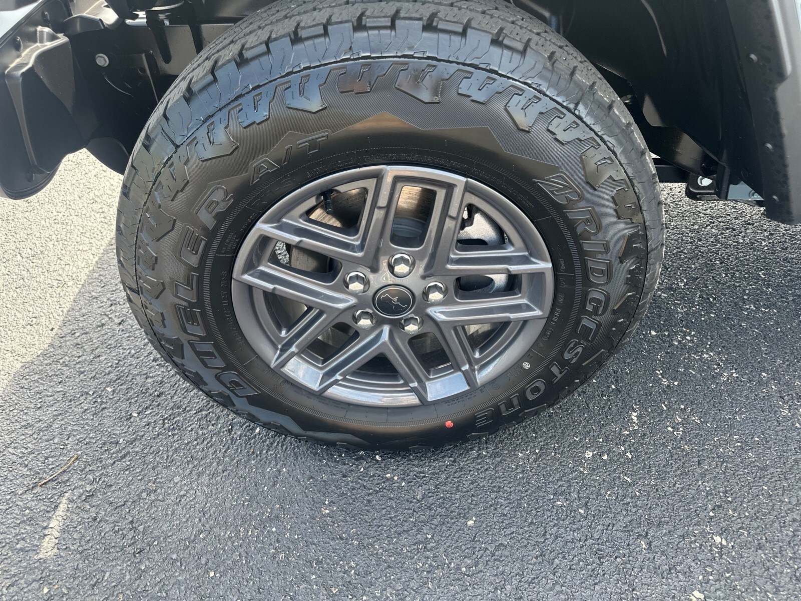 2025 Jeep Gladiator Sport S photo 4