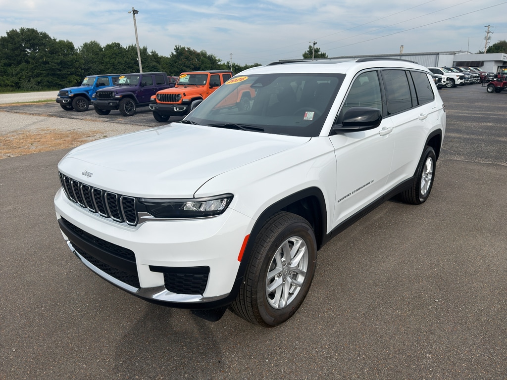 New 2026 Jeep Grand Cherokee L LAREDO X 4X4 Sport Utility