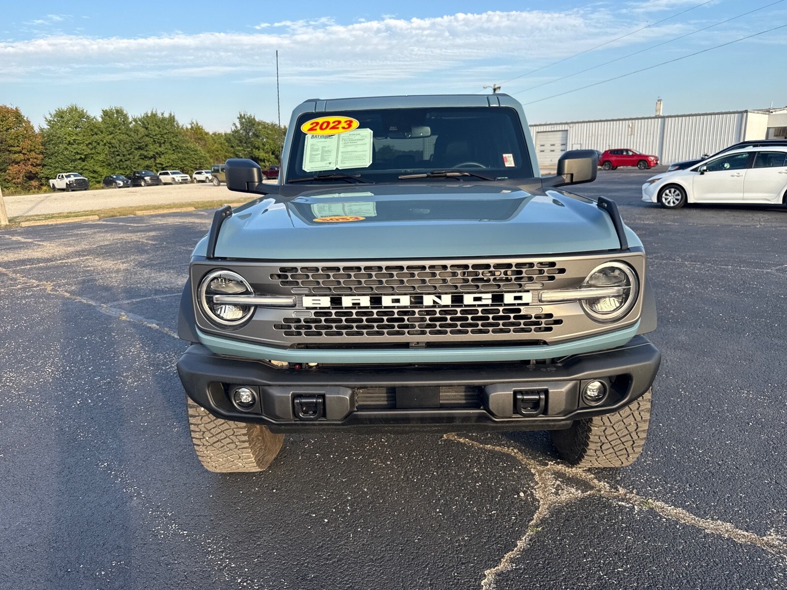 2023 Ford Bronco Badlands photo 2