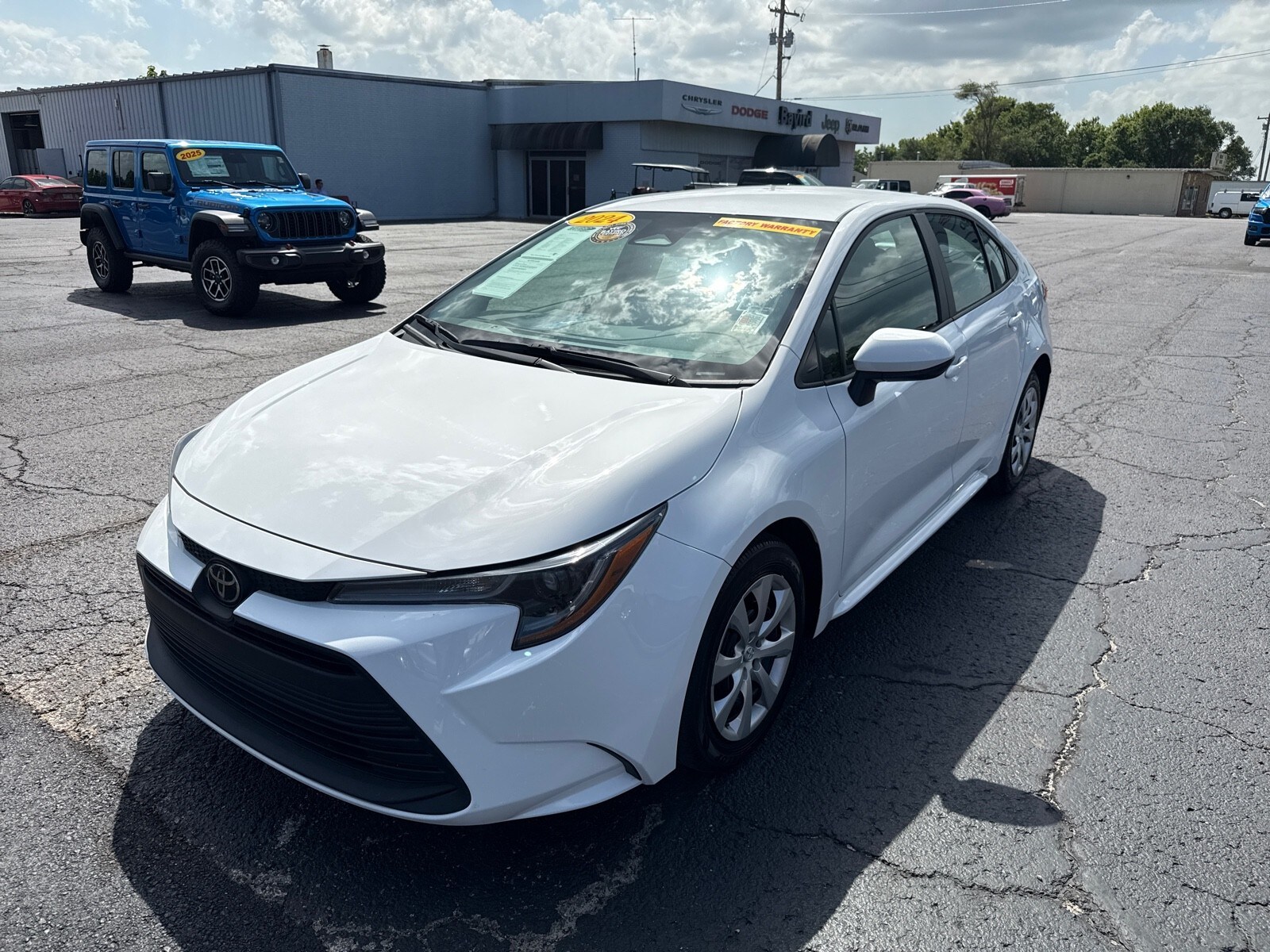 2024 Toyota Corolla LE photo 3