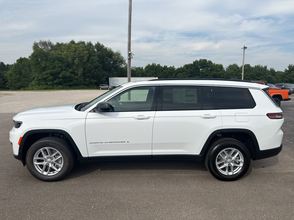 New 2026 Jeep Grand Cherokee L LAREDO X 4X4 Sport Utility