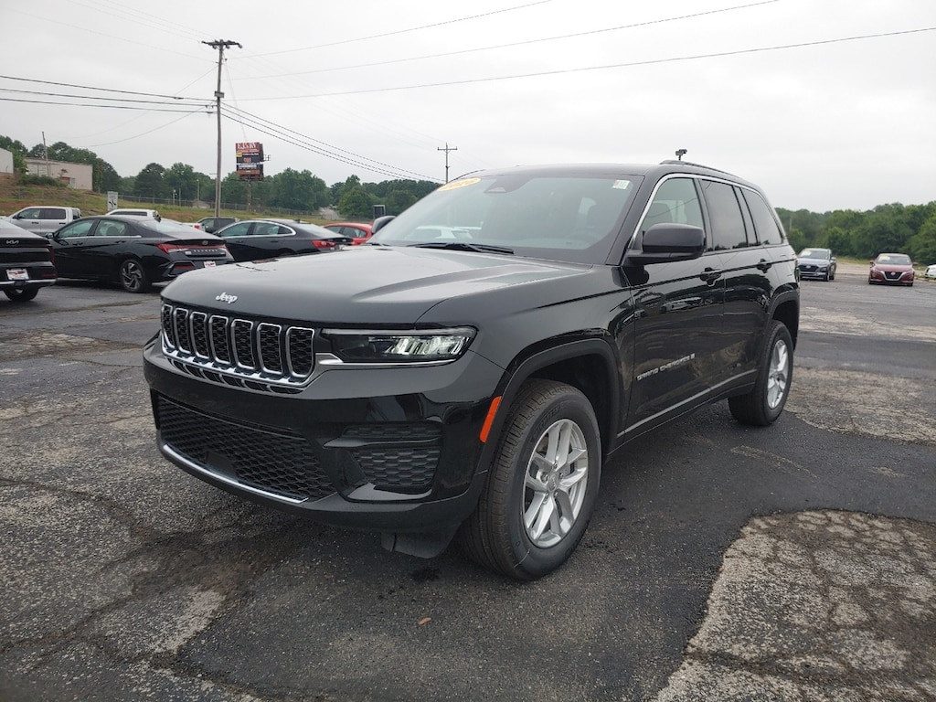 New 2026 Jeep Grand Cherokee LAREDO X 4X4 Sport Utility