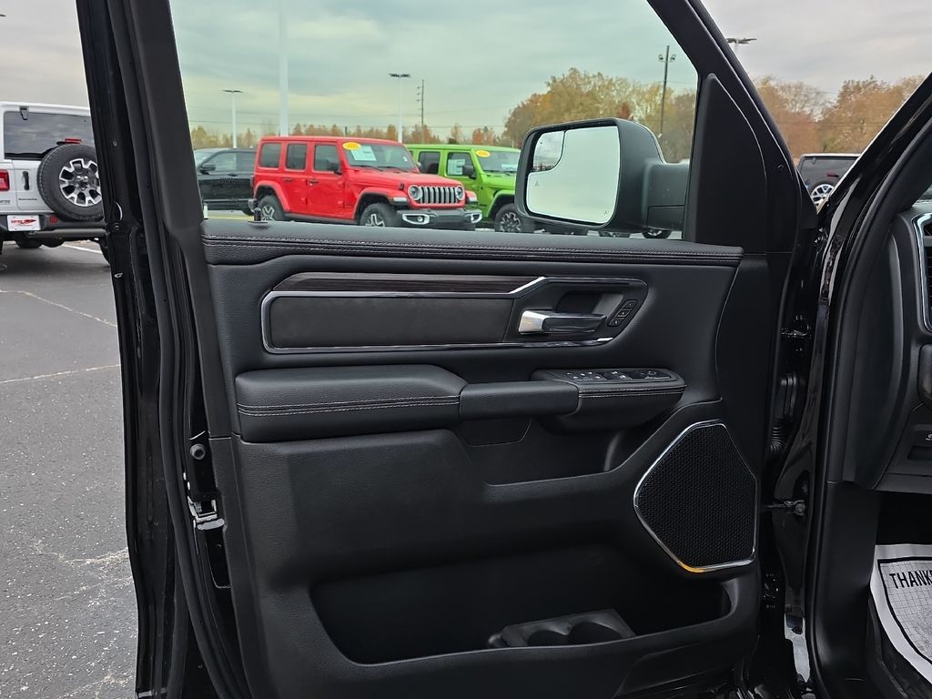 2026 RAM 1500 Laramie - Photo 12