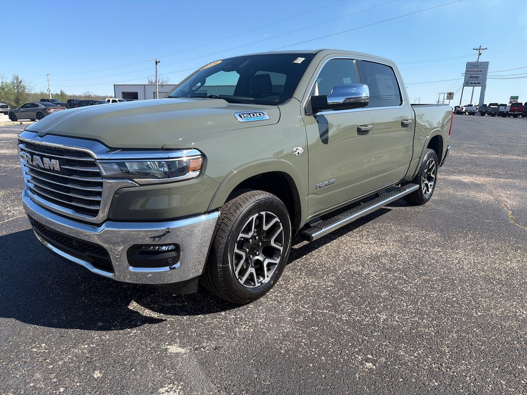 New 2026 Ram 1500 LARAMIE CREW CAB 4X4 5'7 BOX Pickup