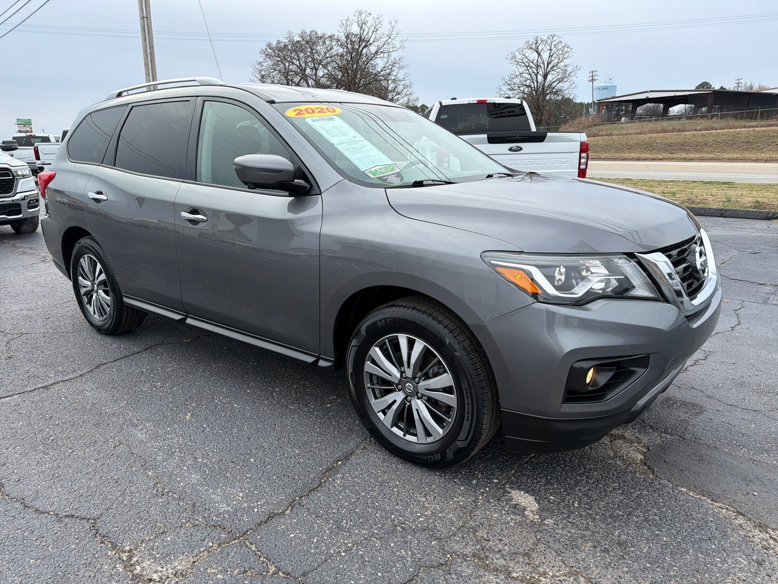 2020 Nissan Pathfinder SL