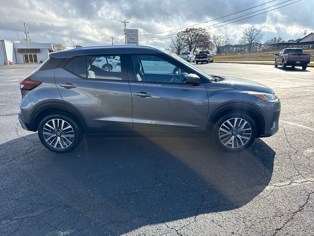 Used 2021 Nissan Kicks SV SUV