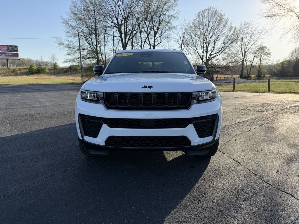 New 2026 Jeep Grand Cherokee Laredo Sport Utility