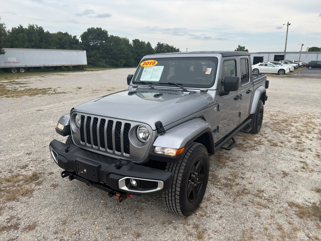 Used 2021 Jeep Gladiator Sport Truck Crew Cab