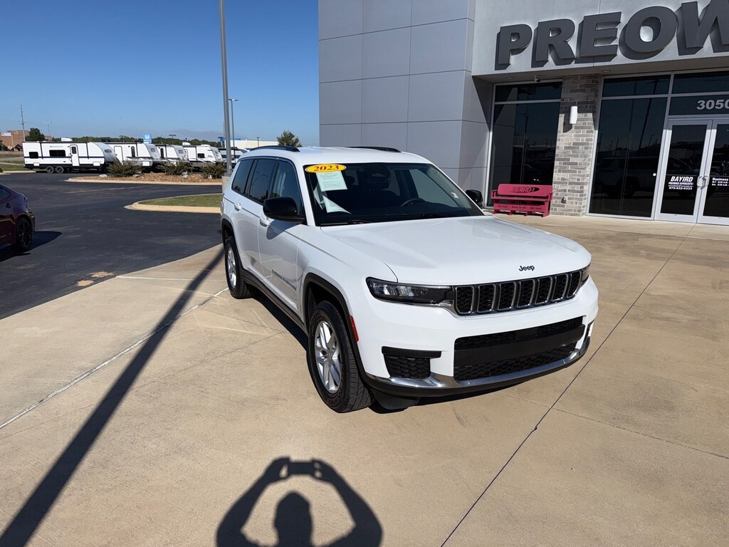 Used 2023 Jeep Grand Cherokee L Laredo SUV