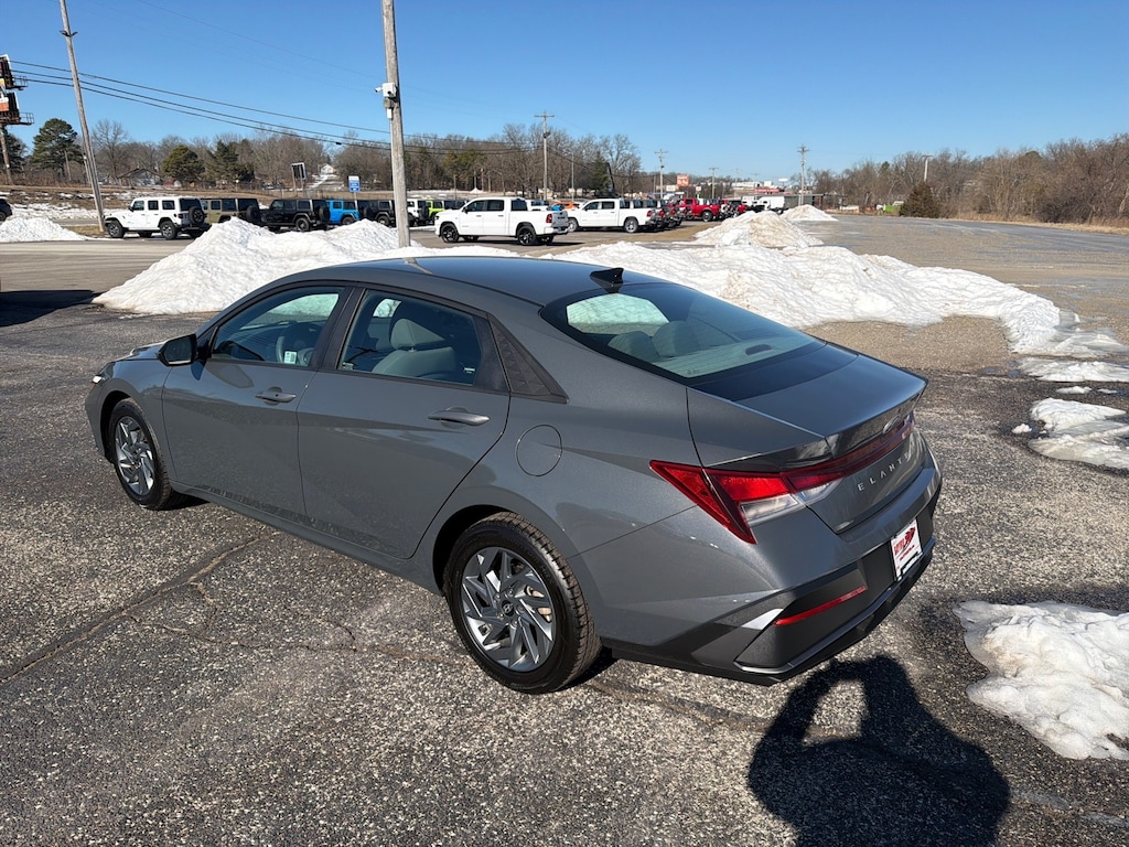 Used 2024 Hyundai Elantra SEL Sedan